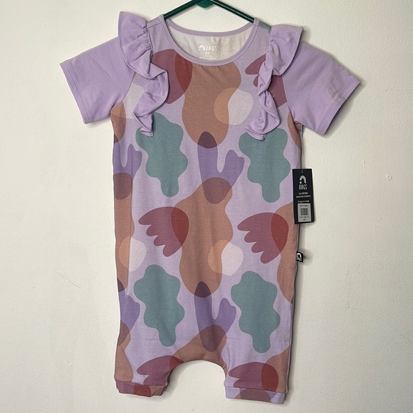 Rags to Raches Other - Rags to Raches Snapless Romper Pink Camoflage​